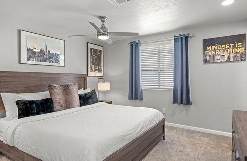 Village Park Four Casa | Crosstown Classic with Spa minutes to Sloan Park
