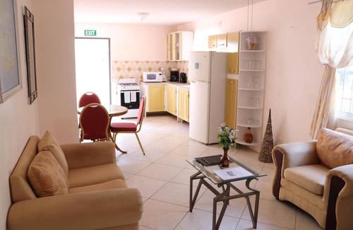 Douglas Casa | Croton Studio at Sungold House Barbados
