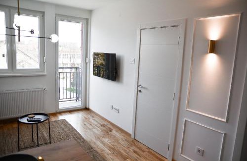 Subotica Apartamento | CROWN apartment