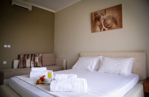 Nea Skioni Hotel | Crown Hotel