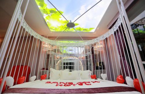 Hai Ba Trung Hotel | crown Hotel