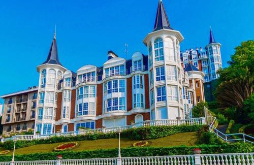 San Sebastian Centro Apartamento | Crown of La Concha Beach