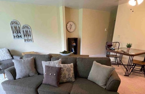 Crown Point Casa | Crown Point/Schererville apartment Cedar Point