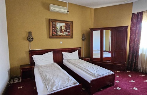 Alba Iulia Casa | Crown Royal Pensiune