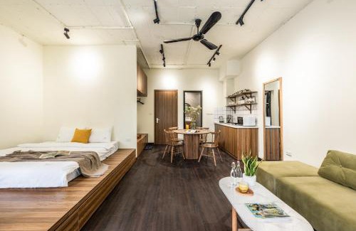 Hai Ba Trung Apartamento | CROWN ROYAL Villa for Big Group-100m2 Rooftop Pool-City Centre