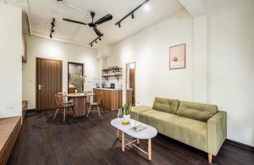 Hai Ba Trung Apartamento | CROWN ROYAL Villa for Big Group-100m2 Rooftop Pool-City Centre