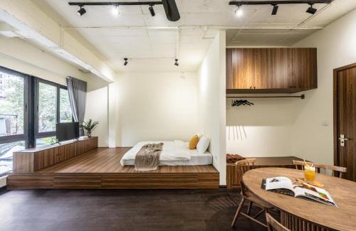 Hai Ba Trung Apartamento | CROWN ROYAL Villa for Big Group-100m2 Rooftop Pool-City Centre