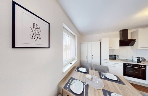 Dornbirn Apartamento | Crown : Tolles Appartment - Küche - Parkplatz