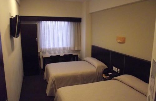 Centro de Querétaro Hotel | Crown Victoria Hotel