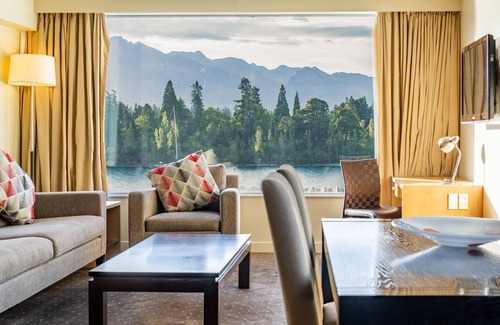 Queenstown Hotel | Crowne Plaza Hotel Queenstown by IHG