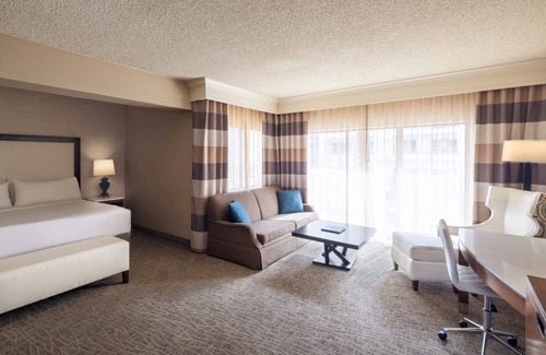 Chandler Hotel | Crowne Plaza Phoenix - Chandler Golf Resort by IHG
