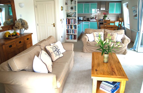 St. Mawes Apartamento | Crows Nest: a modern apartment in the centre of St Mawes with stunning sea views