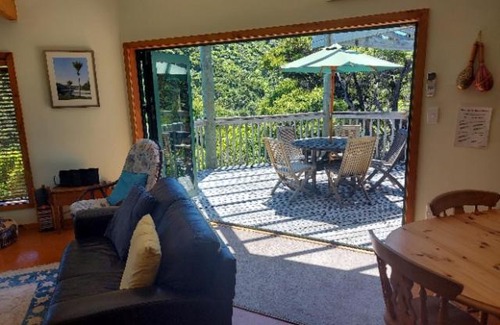 Tata Beach Casa | Crows Nest - Tata Beach Holiday Home