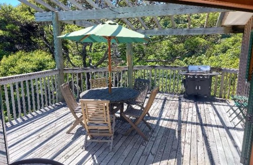 Tata Beach Casa | Crows Nest - Tata Beach Holiday Home