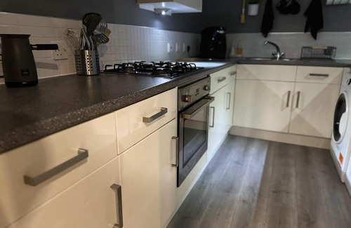Waddon Apartamento | Croydon Cozy Retreat - 2 Bedroom Luxury Home
