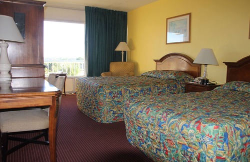 Cocoa Hotel | Cruise Port Inn