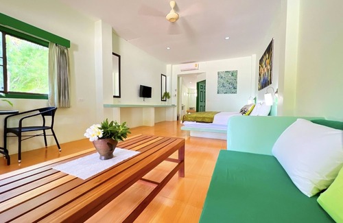 Koh Lon Complejo | Cruiser Island Resort by Swiss-Belhotel