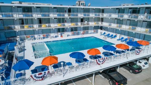 Wildwood Crest Hotel | Crusader Oceanfront Resort