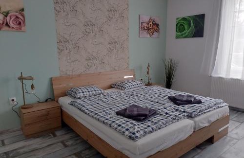 Eger Apartamento | Crystal Apartman