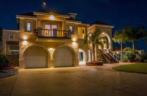 Crystal Beach Casa | Crystal Beach Villa home