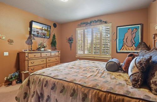 Crystal Bay Casa | Crystal Charm Amazing 3 BDR Condo Close to Beaches Casinos & Skiing