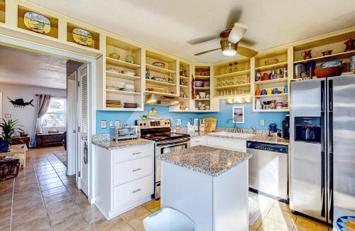 Atlantic Beach Apartamento | Crystal Coast Charmer