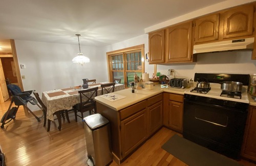 Stonington Casa | Crystal Cove is a lovely new offering this 2023 season! The home is quietly located in Stonington and has direct ocean access. Follow the Oceanville Road until you reach this lovely property. The house has 4 bedrooms (3 queen rooms and a bunk room)