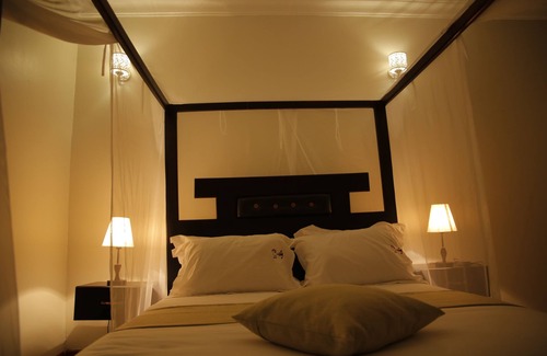 Entebbe Hotel | Crystal Hotel Apartments Entebbe