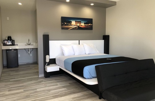 Houston Hotel | Crystal Inn