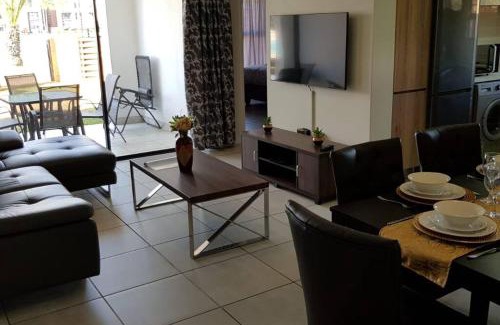 Tshwane Apartamento | Crystal lagoon View 3Bed Apartment