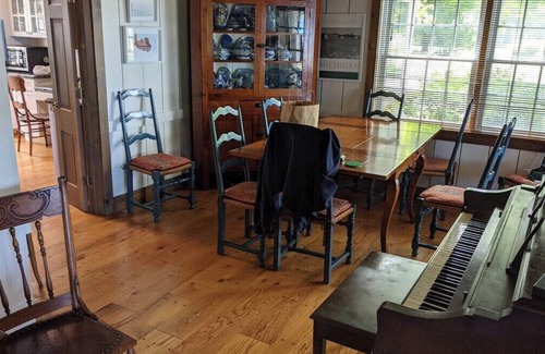 Frankfort Casa | Crystal Lake Paradise - Gorgeous Lakefront Luxury!