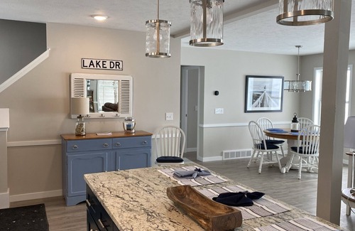 Lake Township Casa | Crystal Lake Private Waterfront with Dock, Yard, A/C, Kayaks, Paddleboards