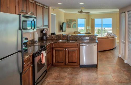 Treasure Island Apartamento | Crystal Palms Beach Resort