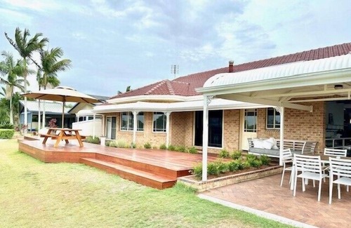 Yamba Casa | Crystal Palms, where every moment is a chance to unwind and embrace the beauty of coastal living.