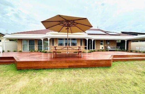 Yamba Casa | Crystal Palms, where every moment is a chance to unwind and embrace the beauty of coastal living.