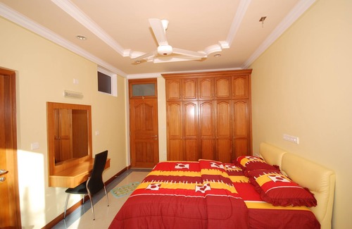 Hithadhoo Hotel | Crystal Retreat