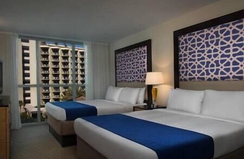 Marco Island Hotel | Crystal Shores Beachfront Resort, Beach, Spa, Hot Tub