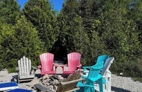 Northern Bruce Peninsula Cabaña | Crystal Water Retreat includes 6 Kayaks