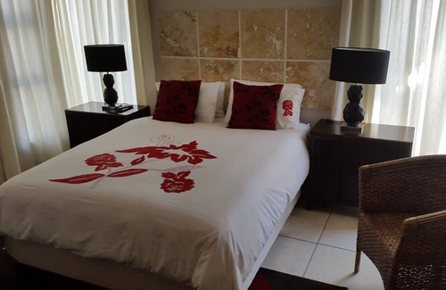 West Beach Casa | Crystalvilla Guesthouse