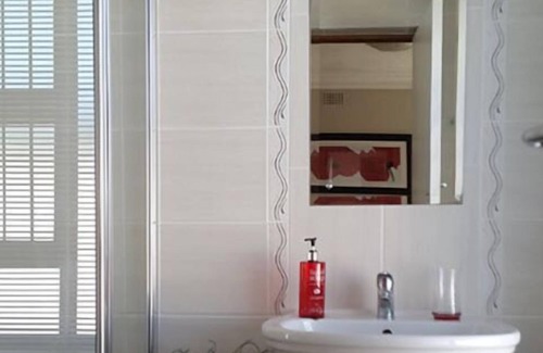 West Beach Casa | Crystalvilla Guesthouse