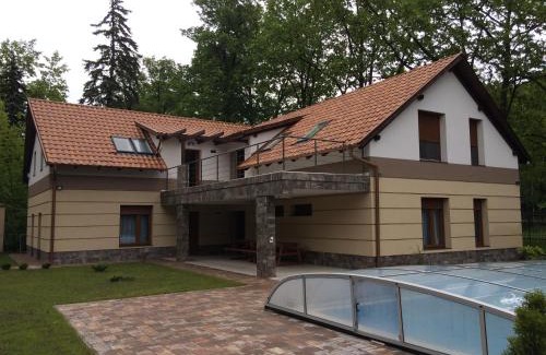 Balatonszemes Apartamento | Családi Villa