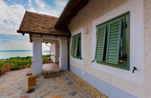 Badacsonyors Apartamento | Csendes Dűlő Szőlőbirtok Guesthouse Badacsonyörs
