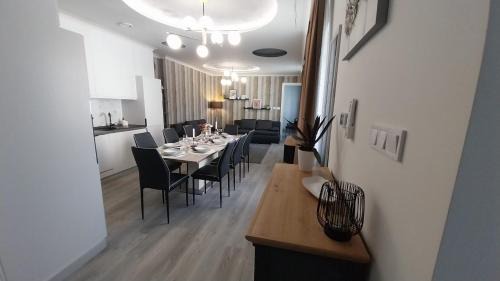 Dorog Apartamento | Cseresznyefa Vendégház