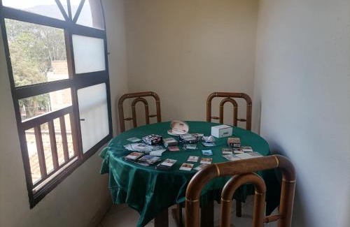 Guayabal Casa | Cuarto con cuarto de baño y terraza