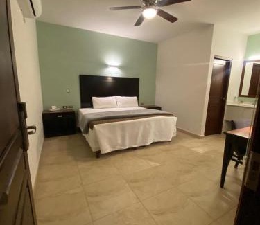 Ciudad Constitución Hotel | Cuatro Misiones Hotel