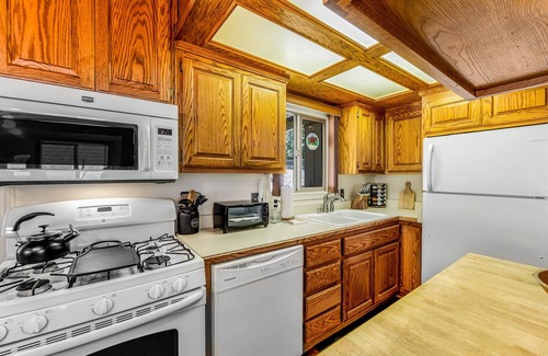 Sanger Cabina | Cub Cabin #471