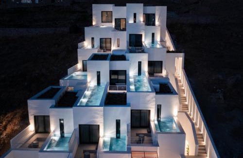 Ornos Hotel | CUBIC Mykonos Seafront Design Suites