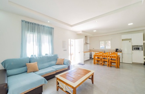 Alhaurín el Grande Cabaña | Cubo's Casa Rural Finca Armonia / piscina privada / aire acondicionado / fibra óptica / wifi gratis