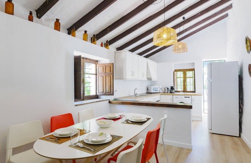 Alhaurín el Grande Cabaña | Cubo's Casa Rural El Refugio / wifi gratis / piscina privada