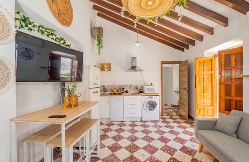 Casabermeja Apartamento | Cubo's Estudio Doble Noches de Luna & Pool / centro urbano / aire acondicionado / piscina privada